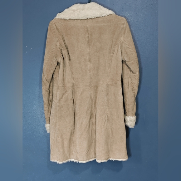Suede winter coat - 3/4 length size medium. Vintage /Y2K - Picture 4 of 9